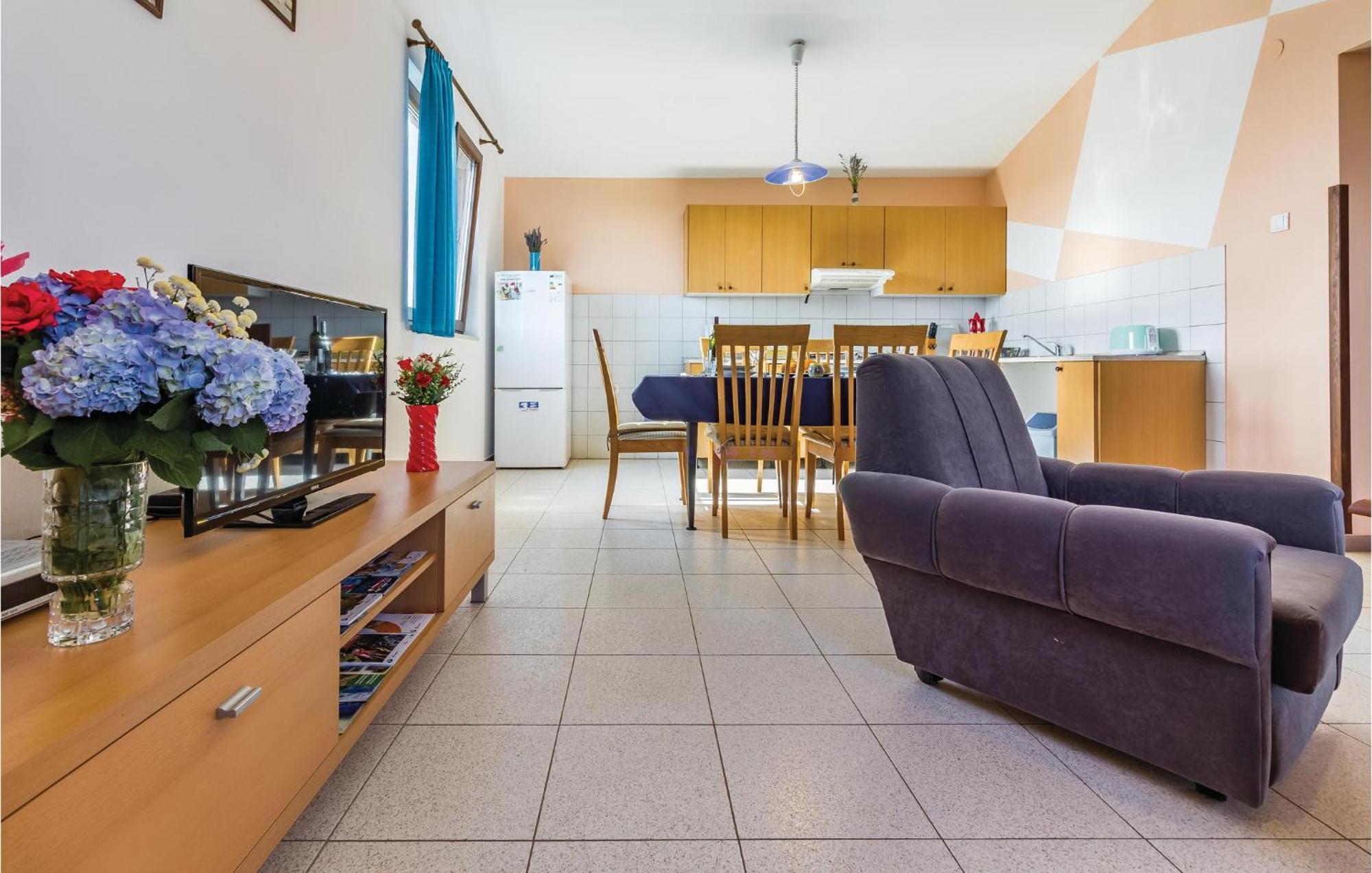 2 Bedroom Awesome Apartment In 빈쿠란 외부 사진