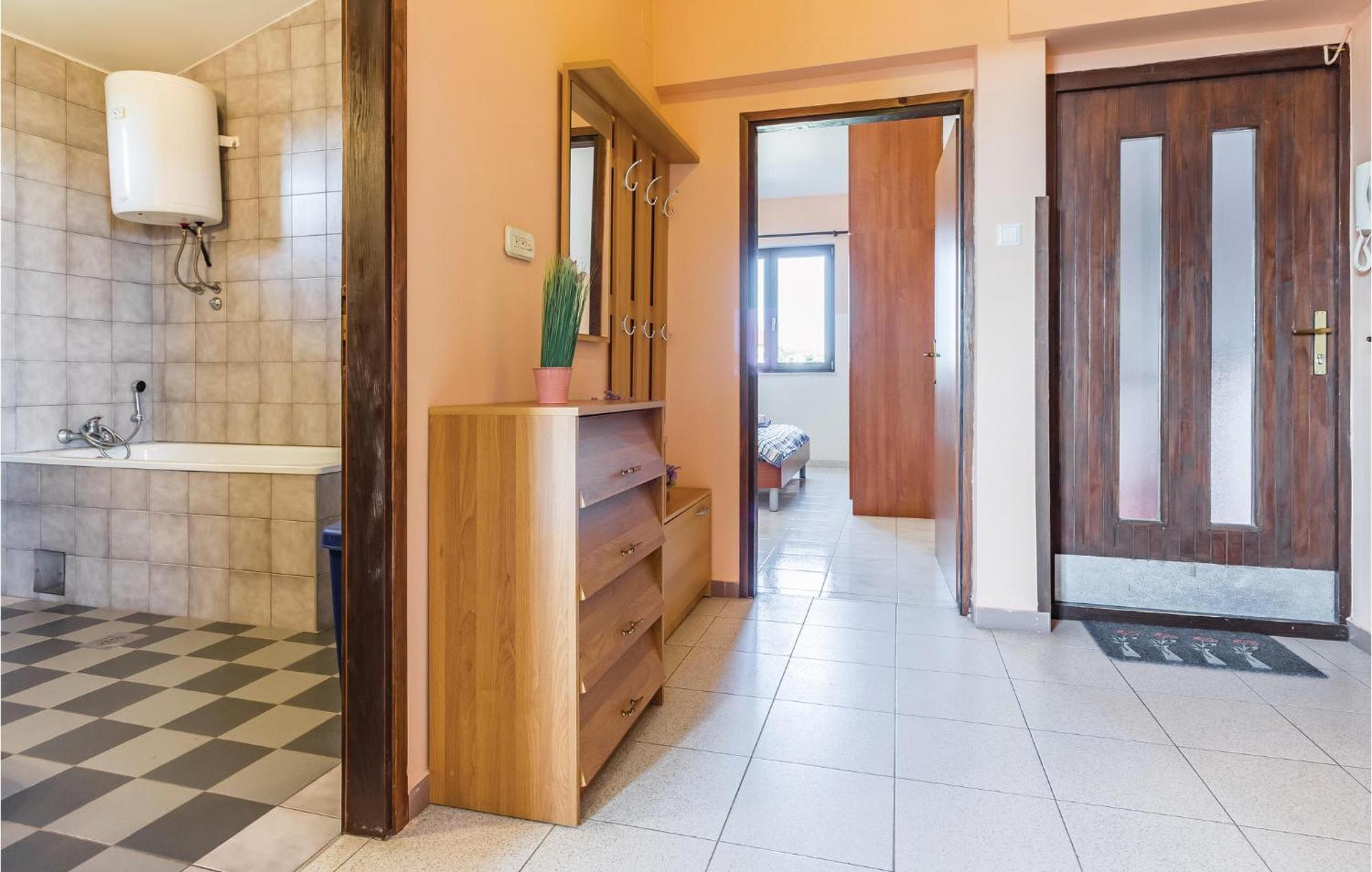 2 Bedroom Awesome Apartment In 빈쿠란 외부 사진